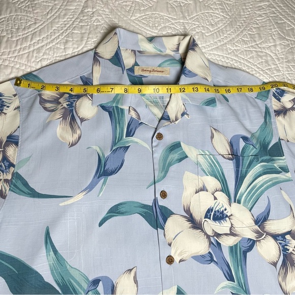 Tommy Bahama Classic Silk Camp Shirt Men’s L
Camp Tropical Dad - Picture 5 of 13